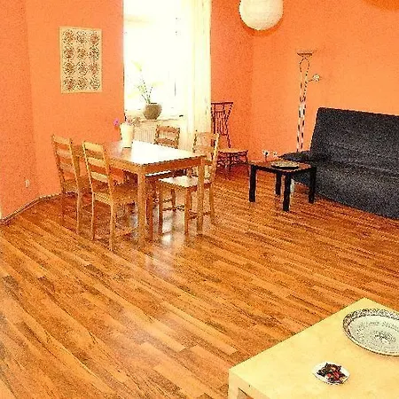 Lägenhet Schoene-3r-fewo-dresden-neustadt-l12